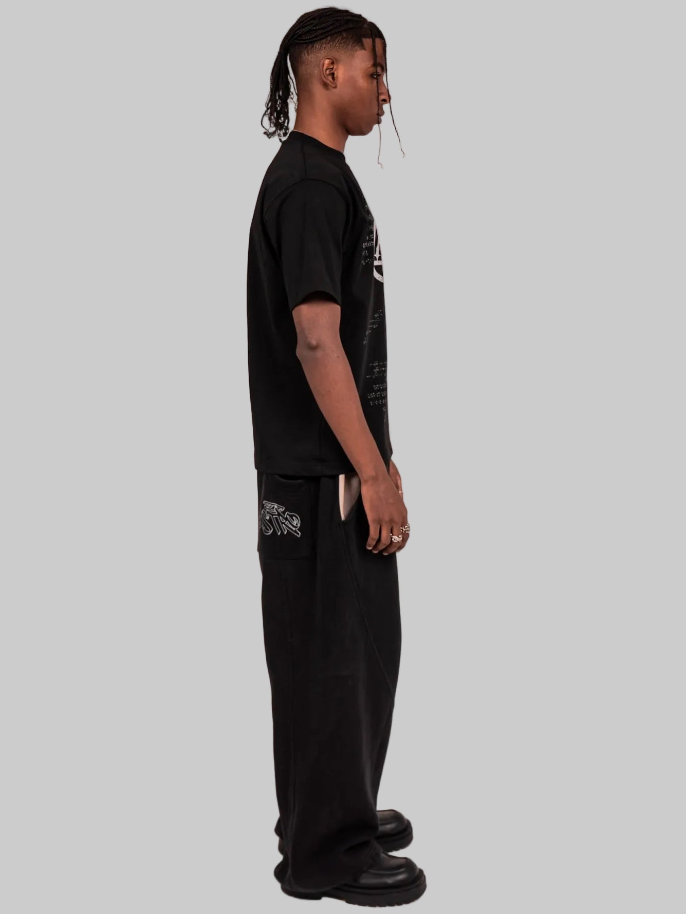 ASTRO9-BLACK STATIC TEE
