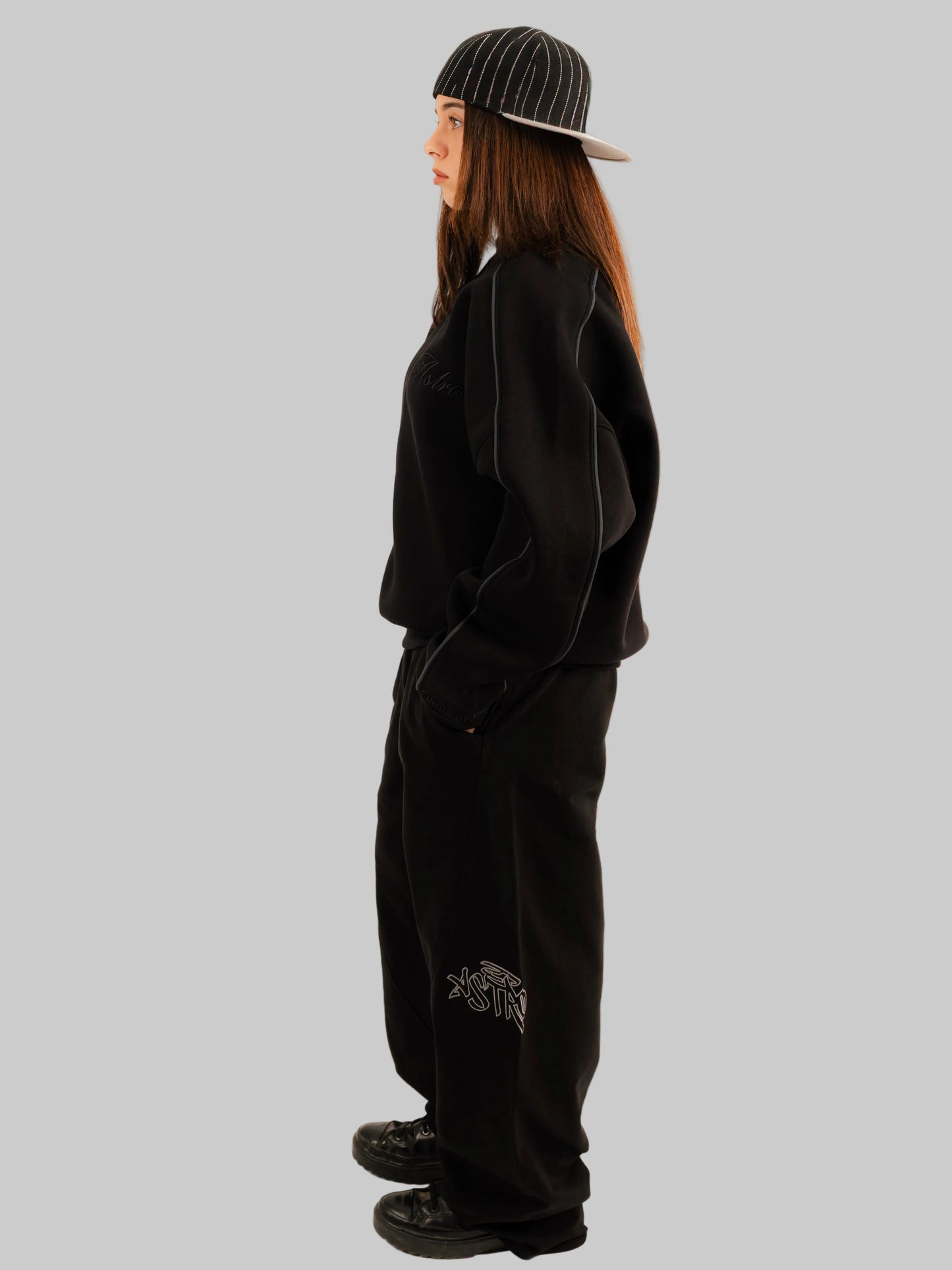 ASTRO ECHOS OF DUST CREWNECK