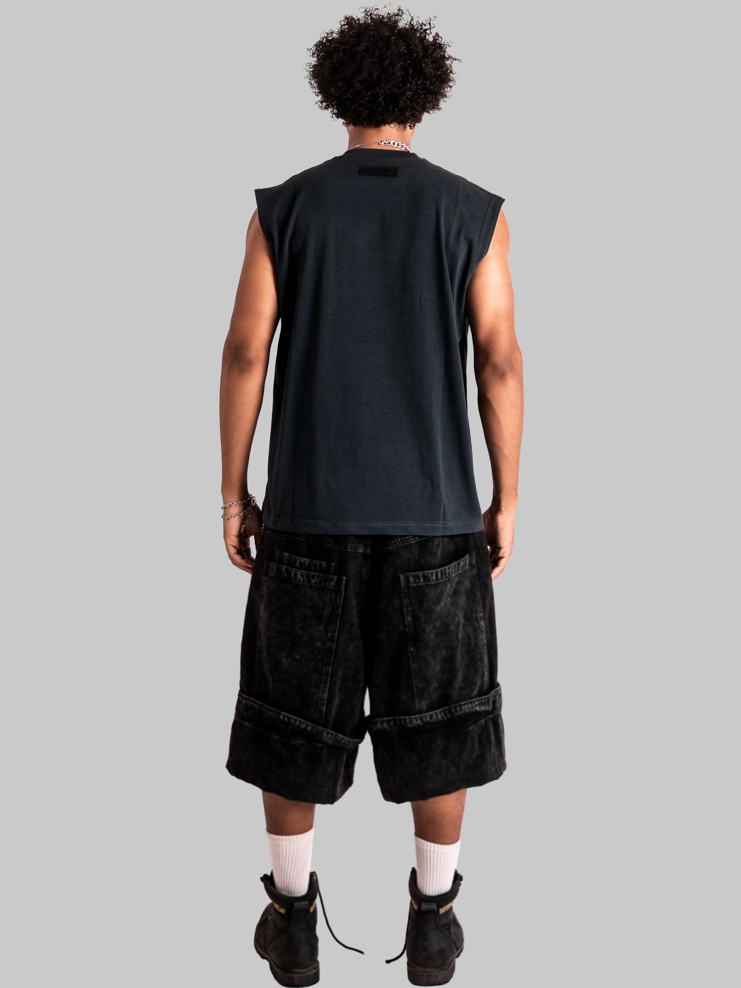 ASTRO VOID9 SLEEVLESS TEE