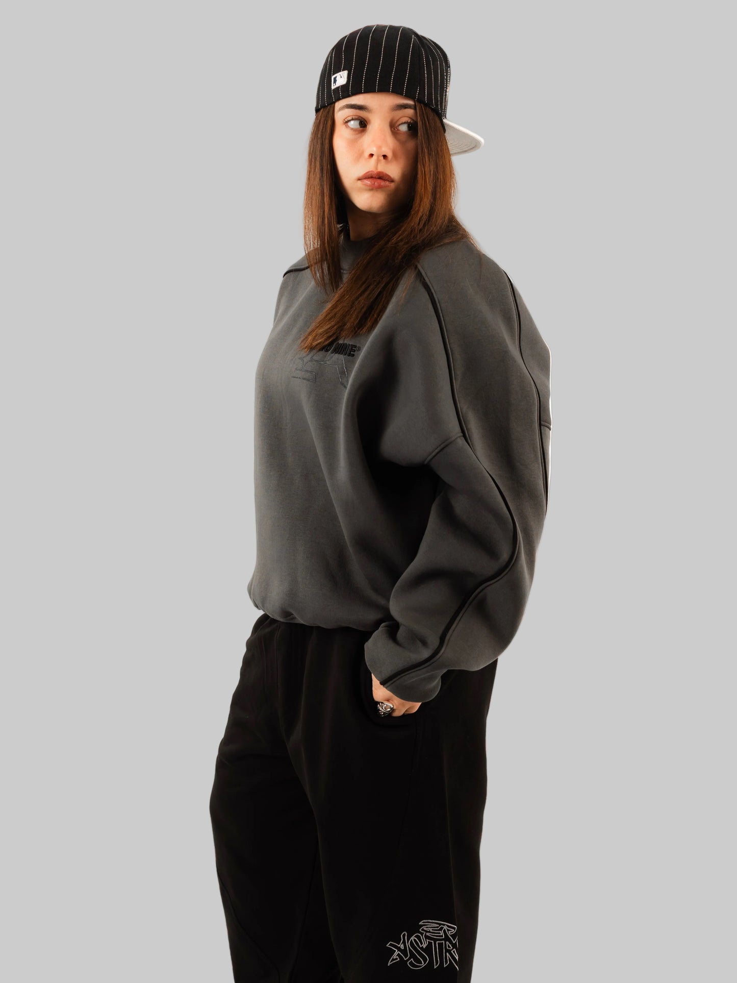 ASTRO NINE GRAY CREWNECK