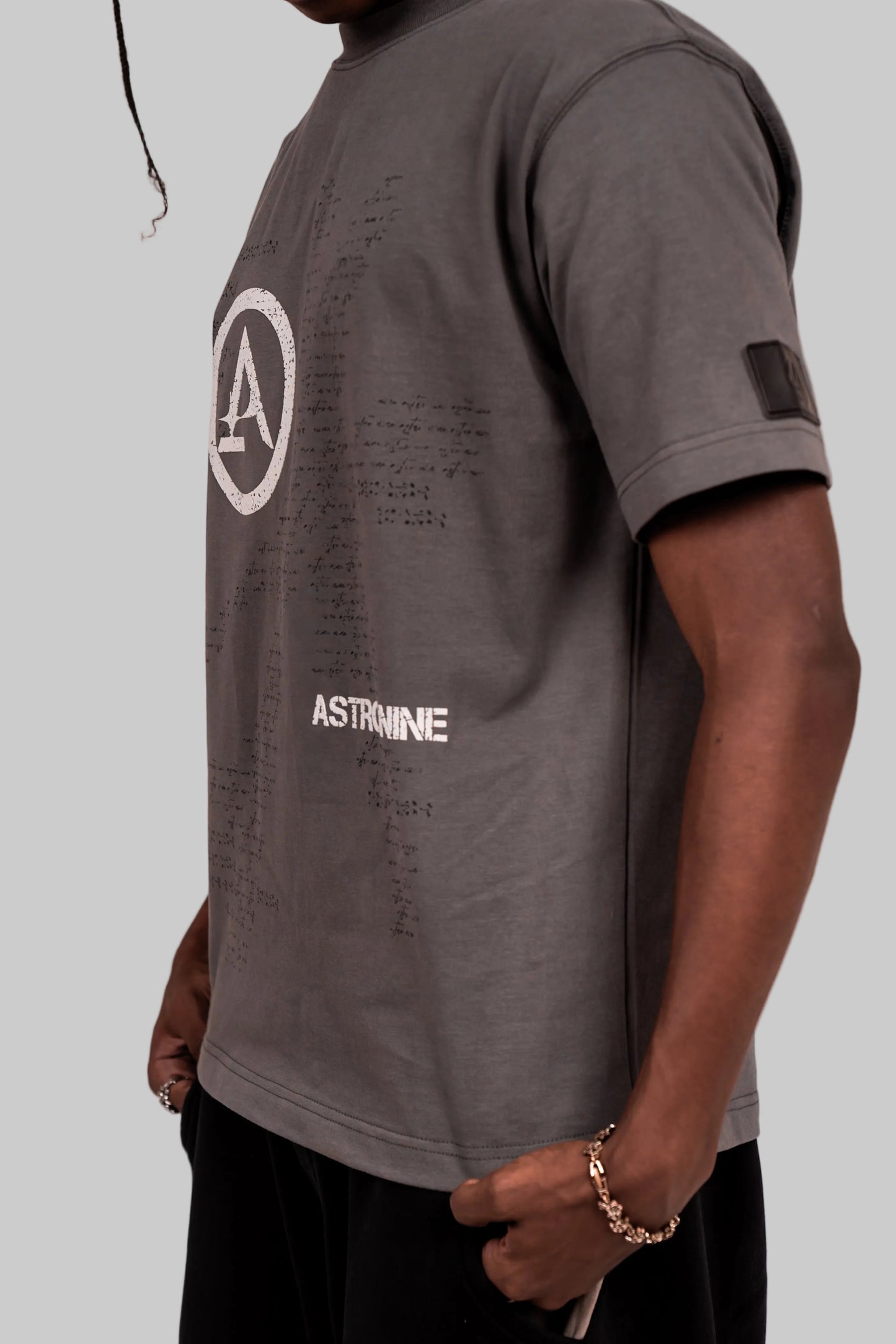 ASTRO9-GRAY STATIC TEE