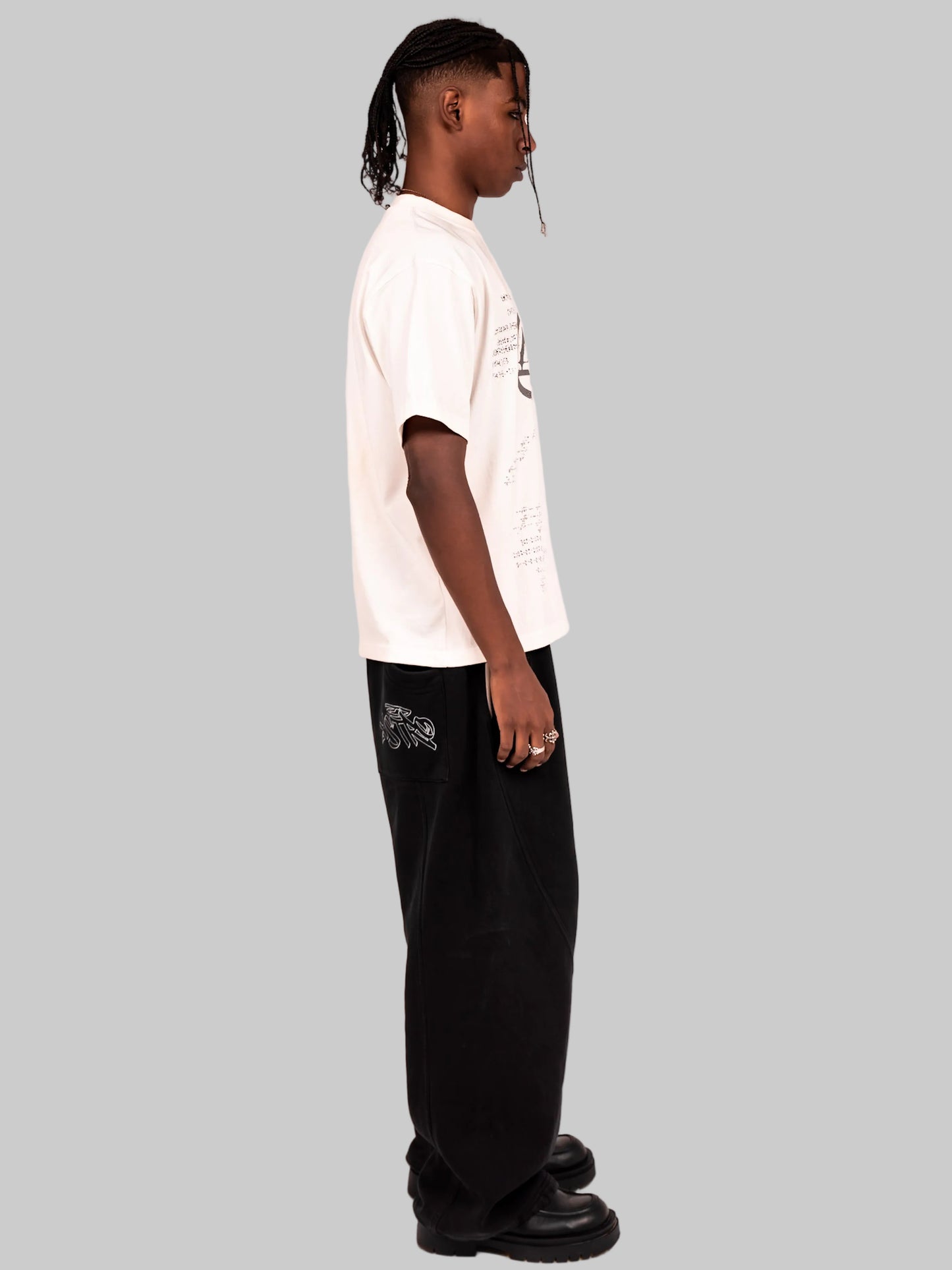 ASTRO9-WHITE STATIC TEE