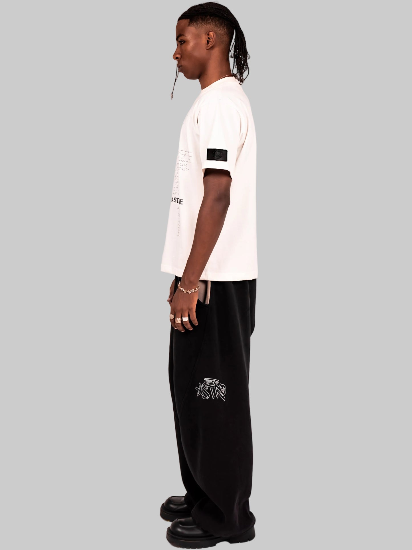ASTRO9-WHITE STATIC TEE