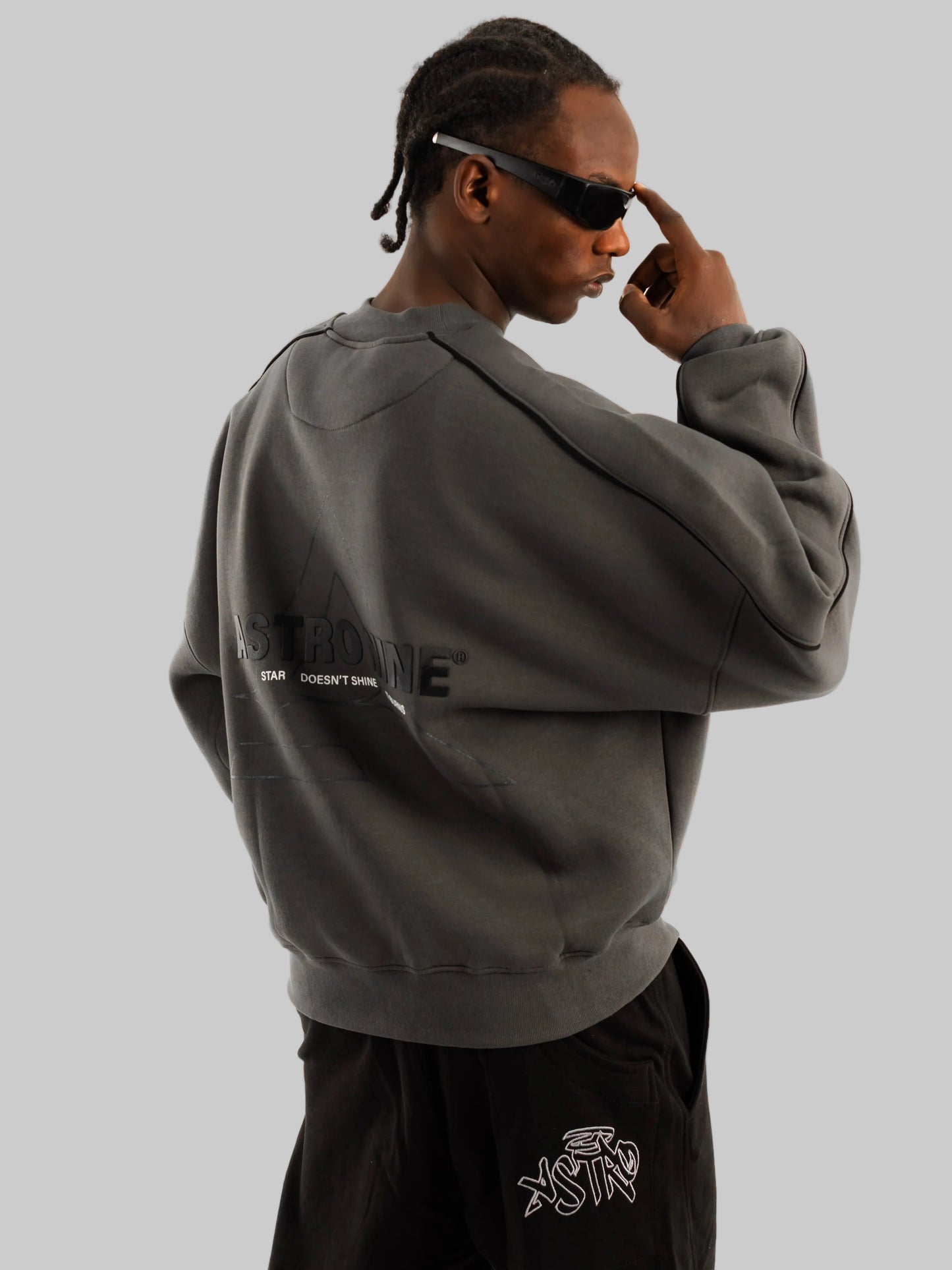 ASTRO NINE GRAY CREWNECK