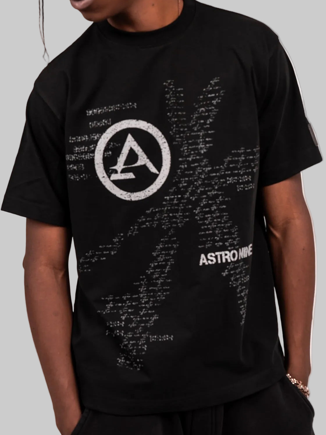 ASTRO9-BLACK STATIC TEE