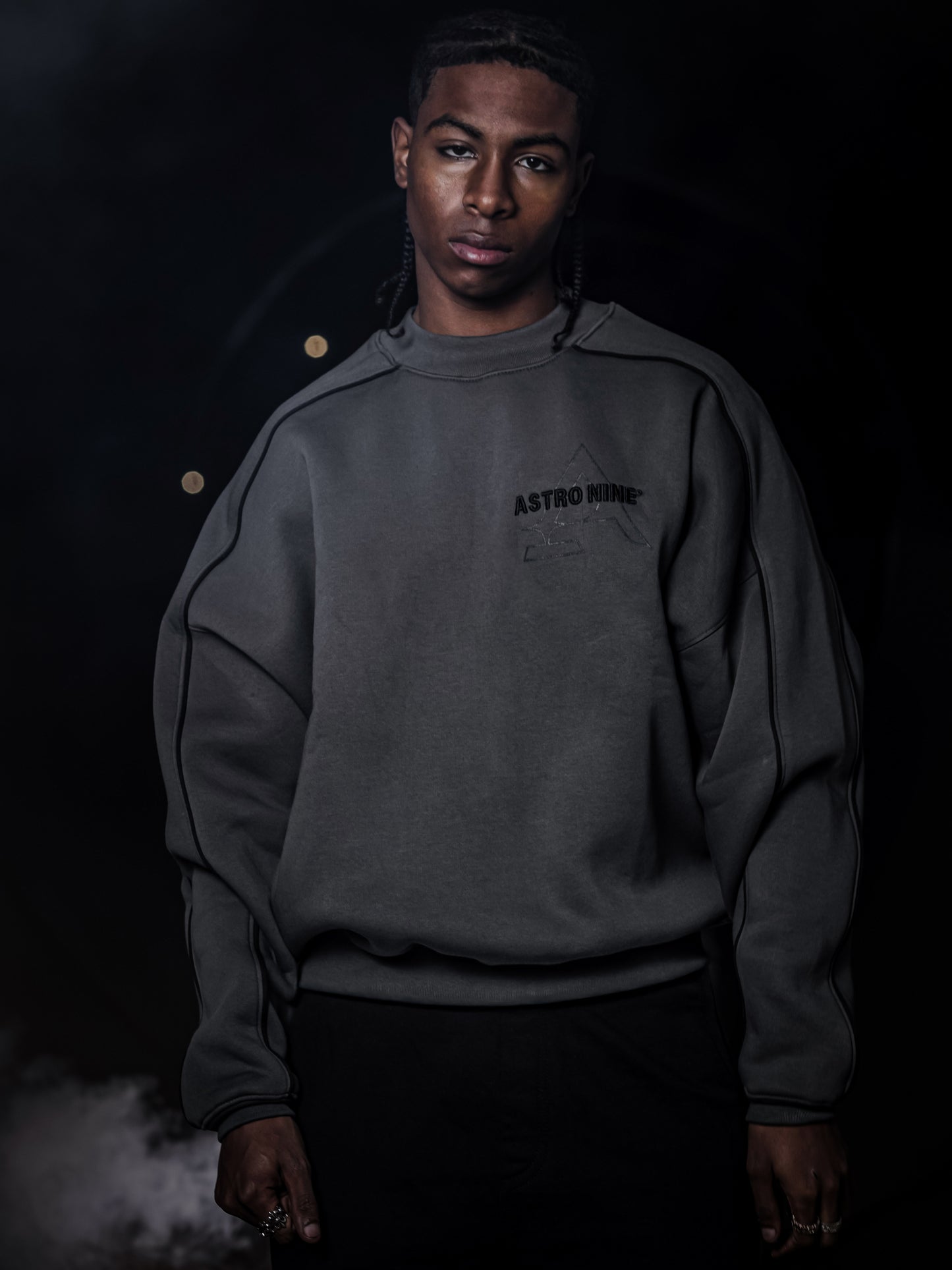 ASTRO NINE GRAY CREWNECK