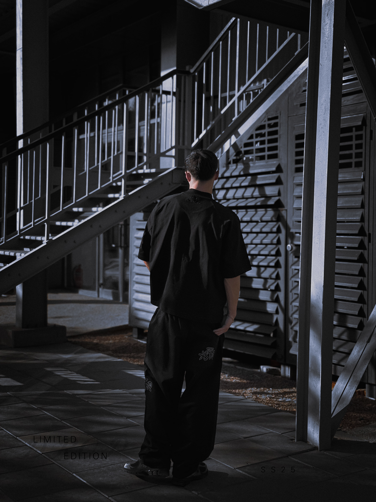 ASTRO BLCK SIGNATURE TEE