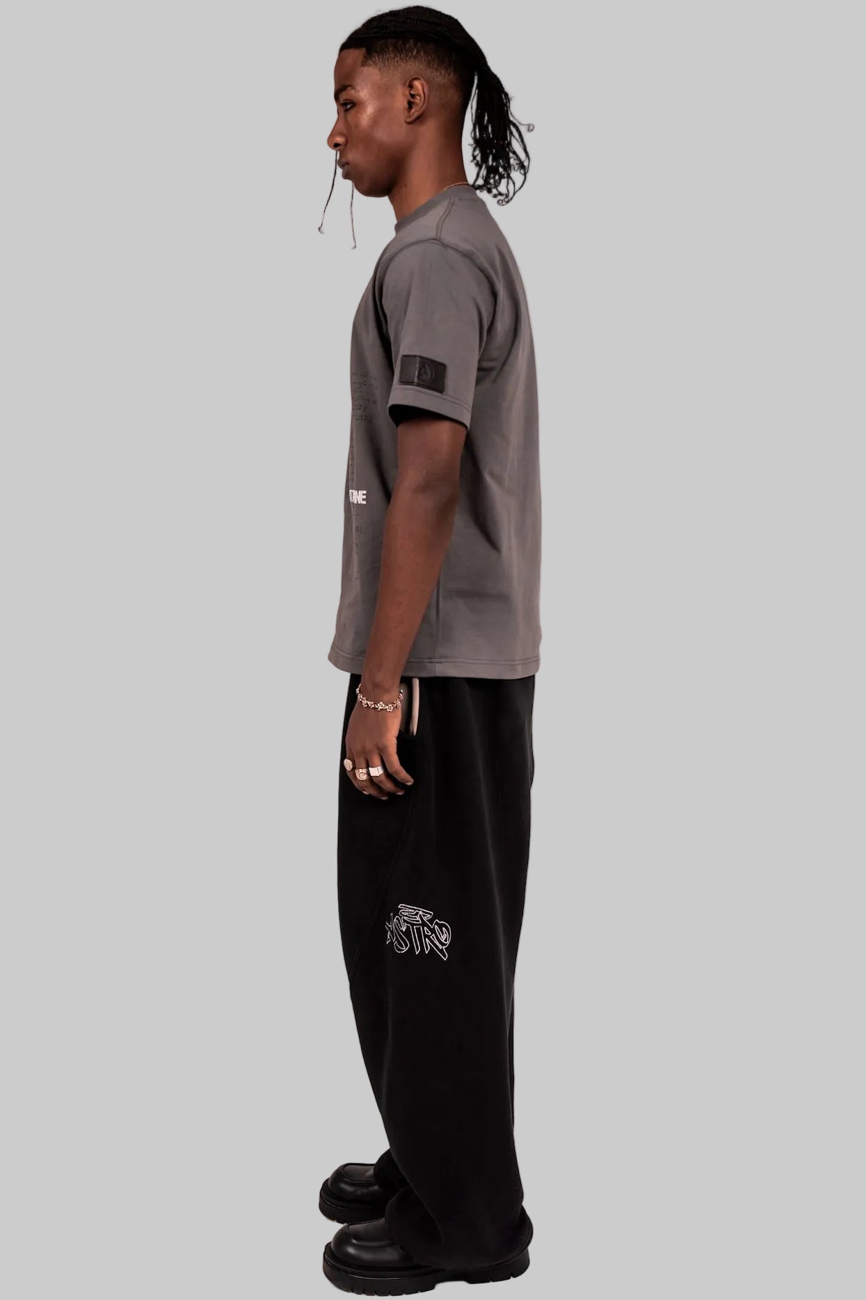 ASTRO9-GRAY STATIC TEE