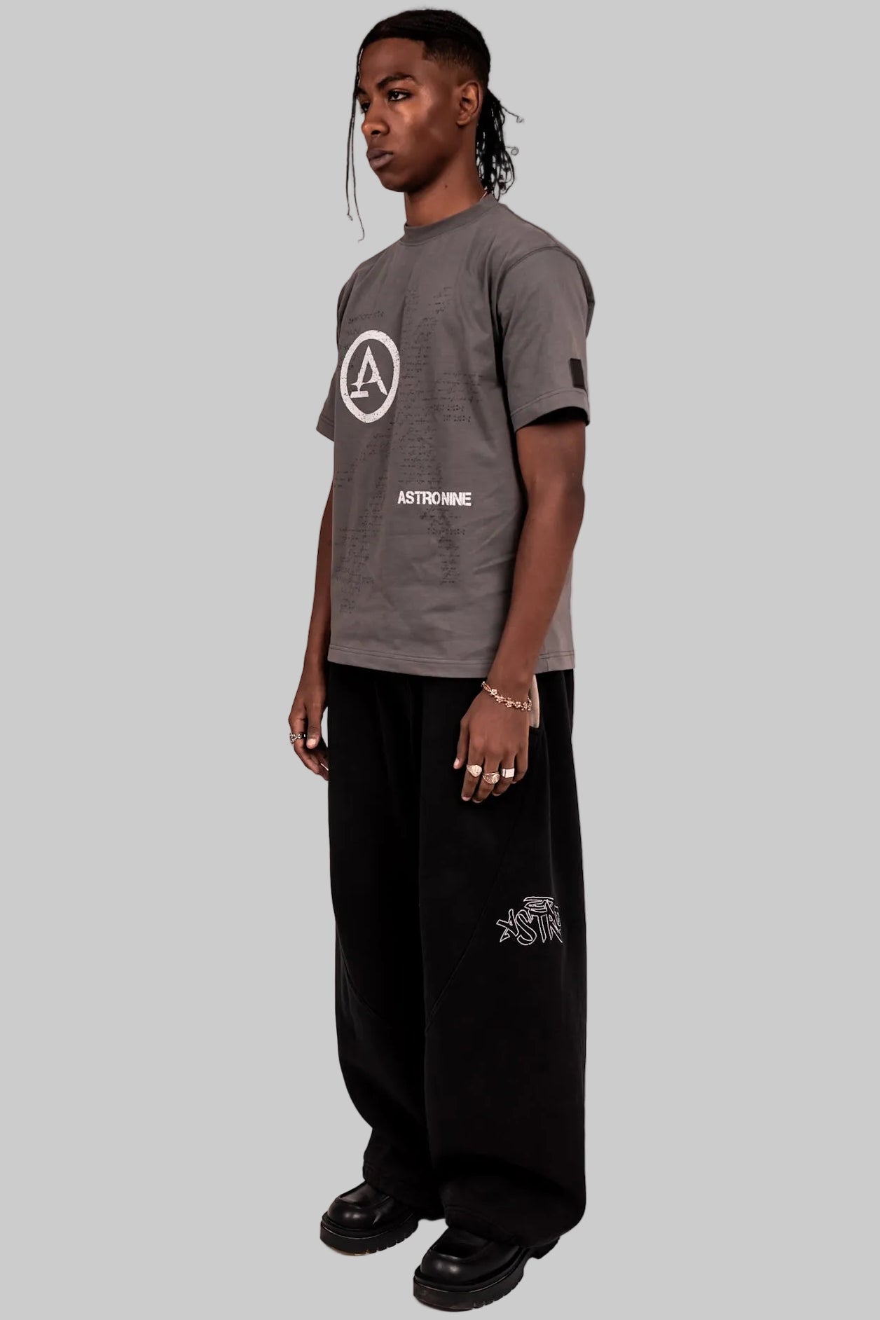 ASTRO9-GRAY STATIC TEE